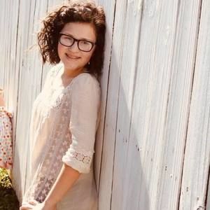 Meet your Posher, Lily